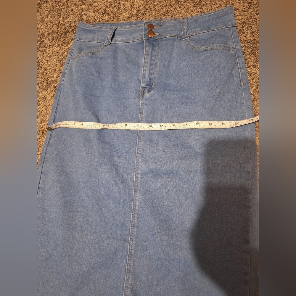 denim skirt - Picture 3 of 4
